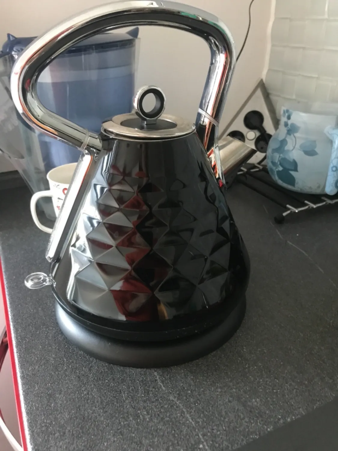 MPM MCZ-98 bouilloire électrique 1,7 L noire inox