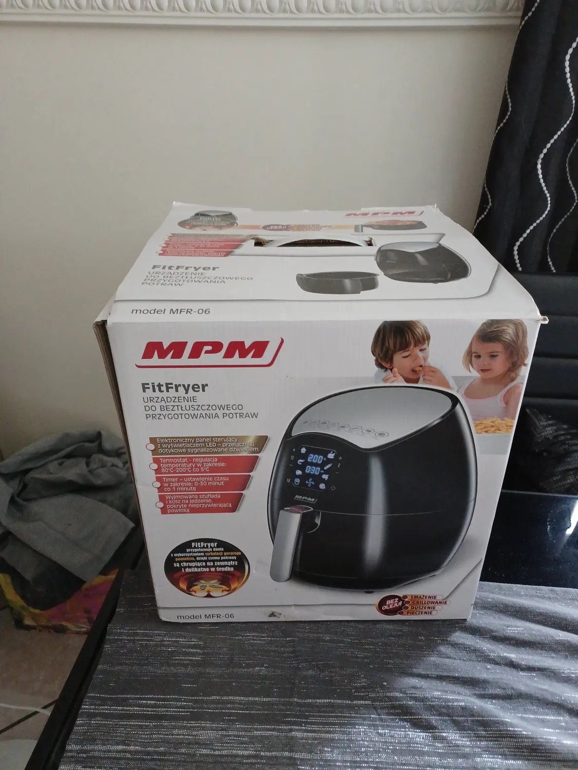 MPM MFR06 friteuse sans huile 4,5 L 8 programmes tactile