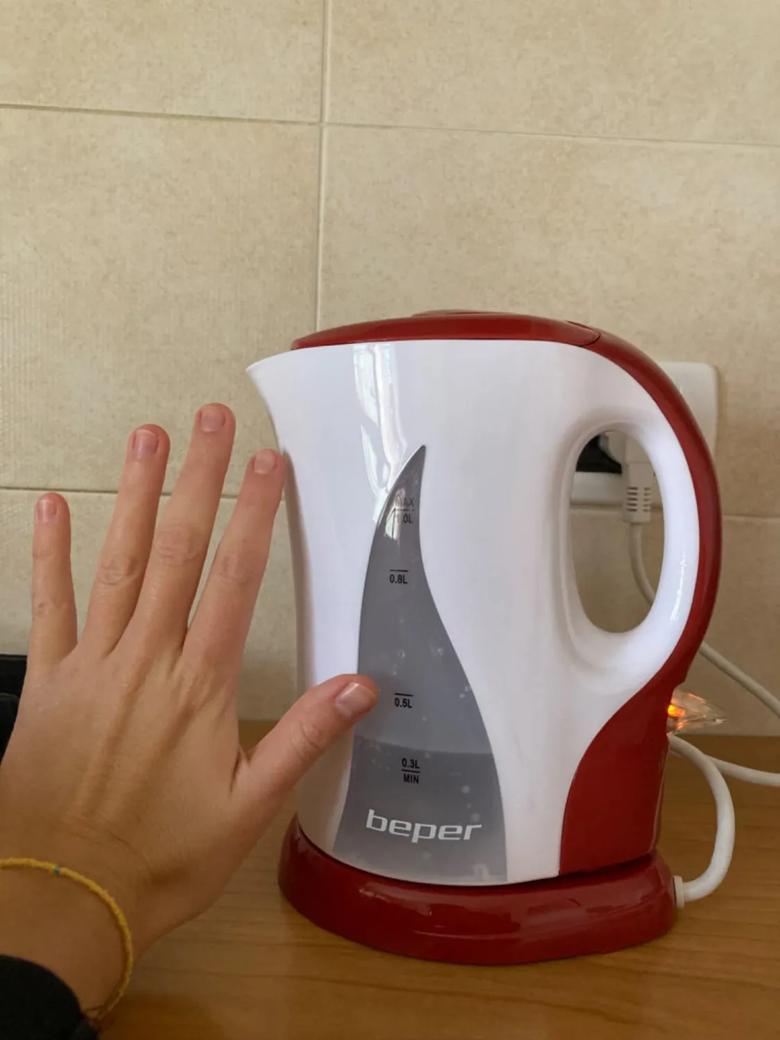 Beper P101BOL100 bouilloire électrique blanche 1,7 L