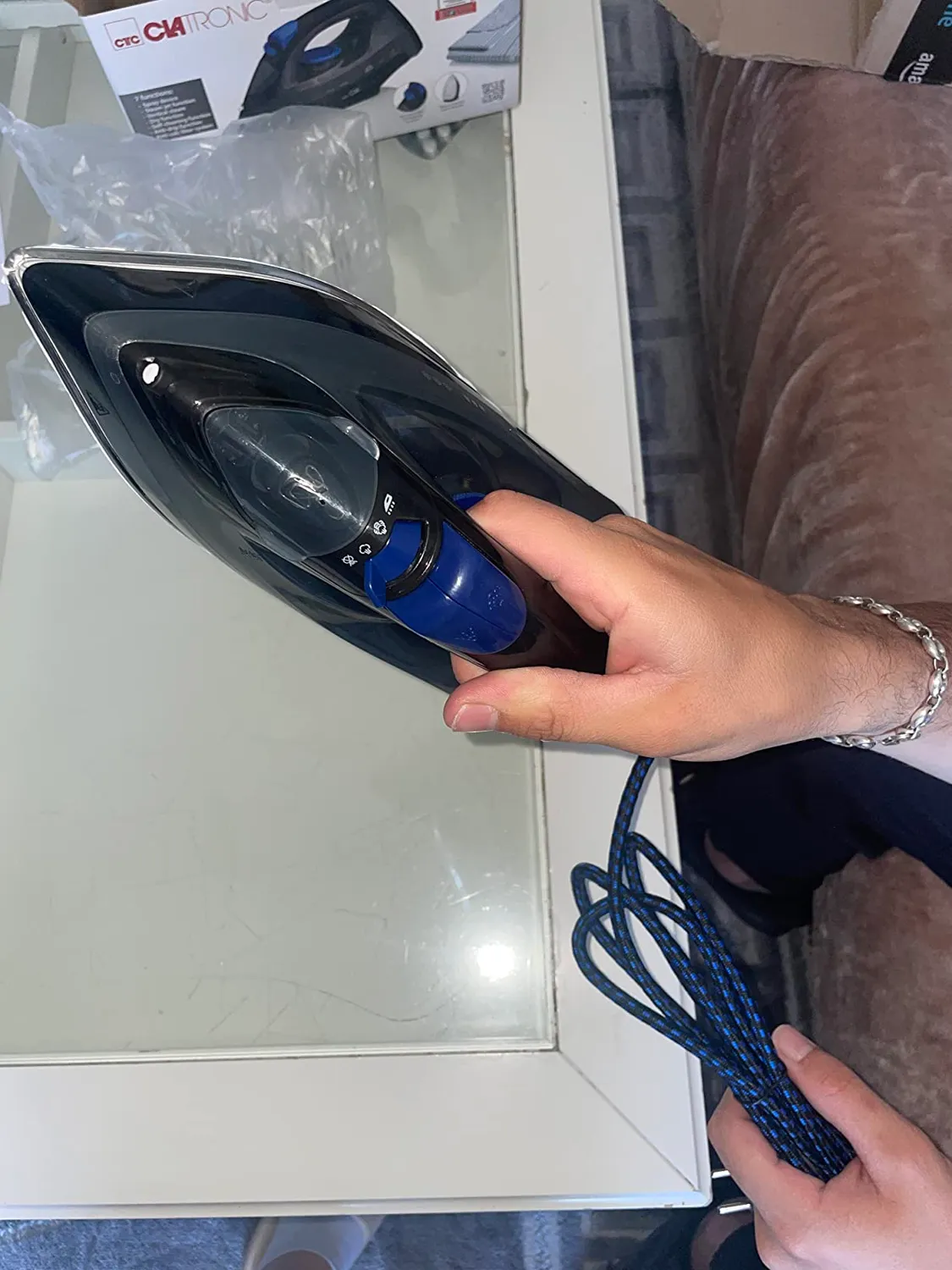 Clatronic DB 3703 fer à repasser vapeur noir bleu