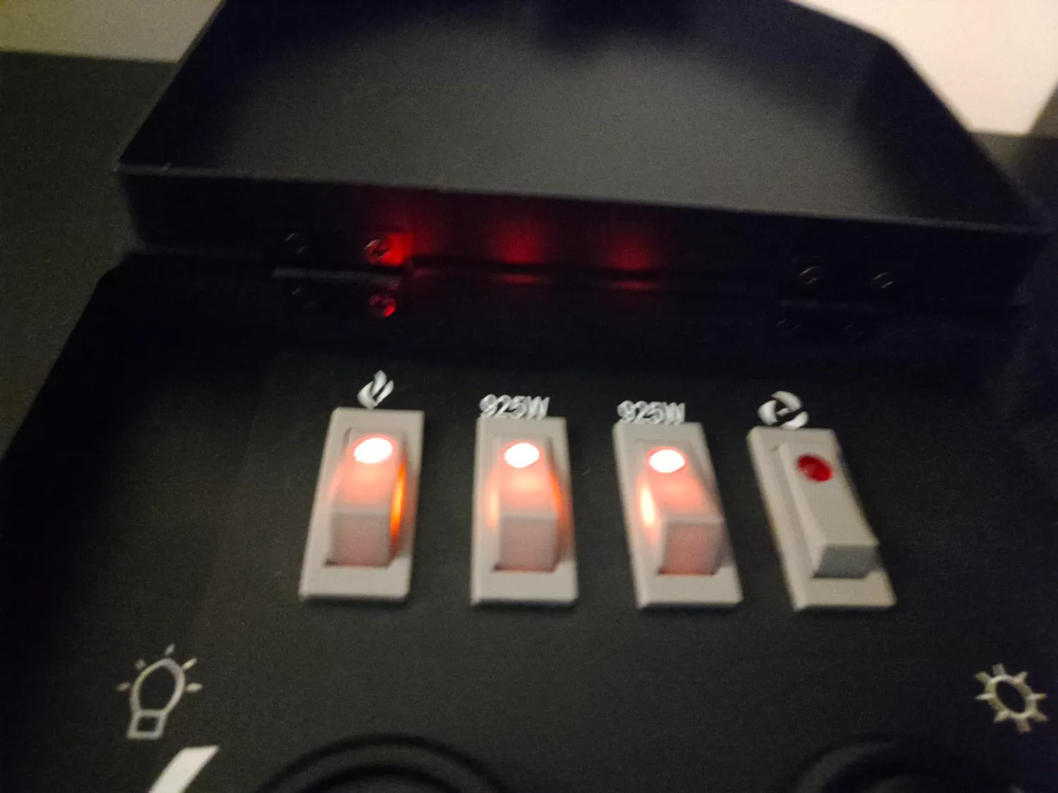 Klarstein Castillo cheminée électrique noire 2000W flammes