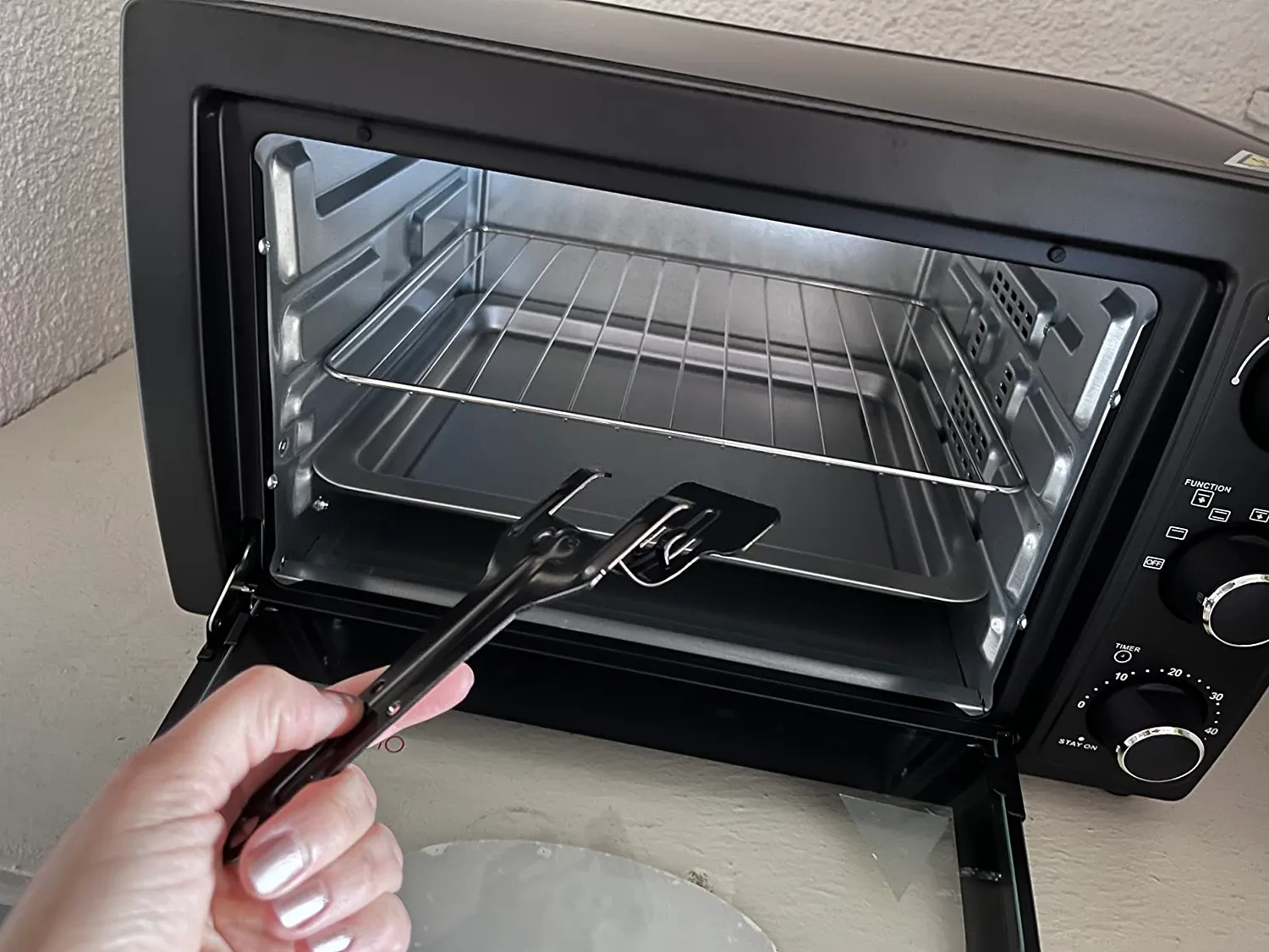 Beper 90.883 four électrique 20 L noir 1300 W 3 modes