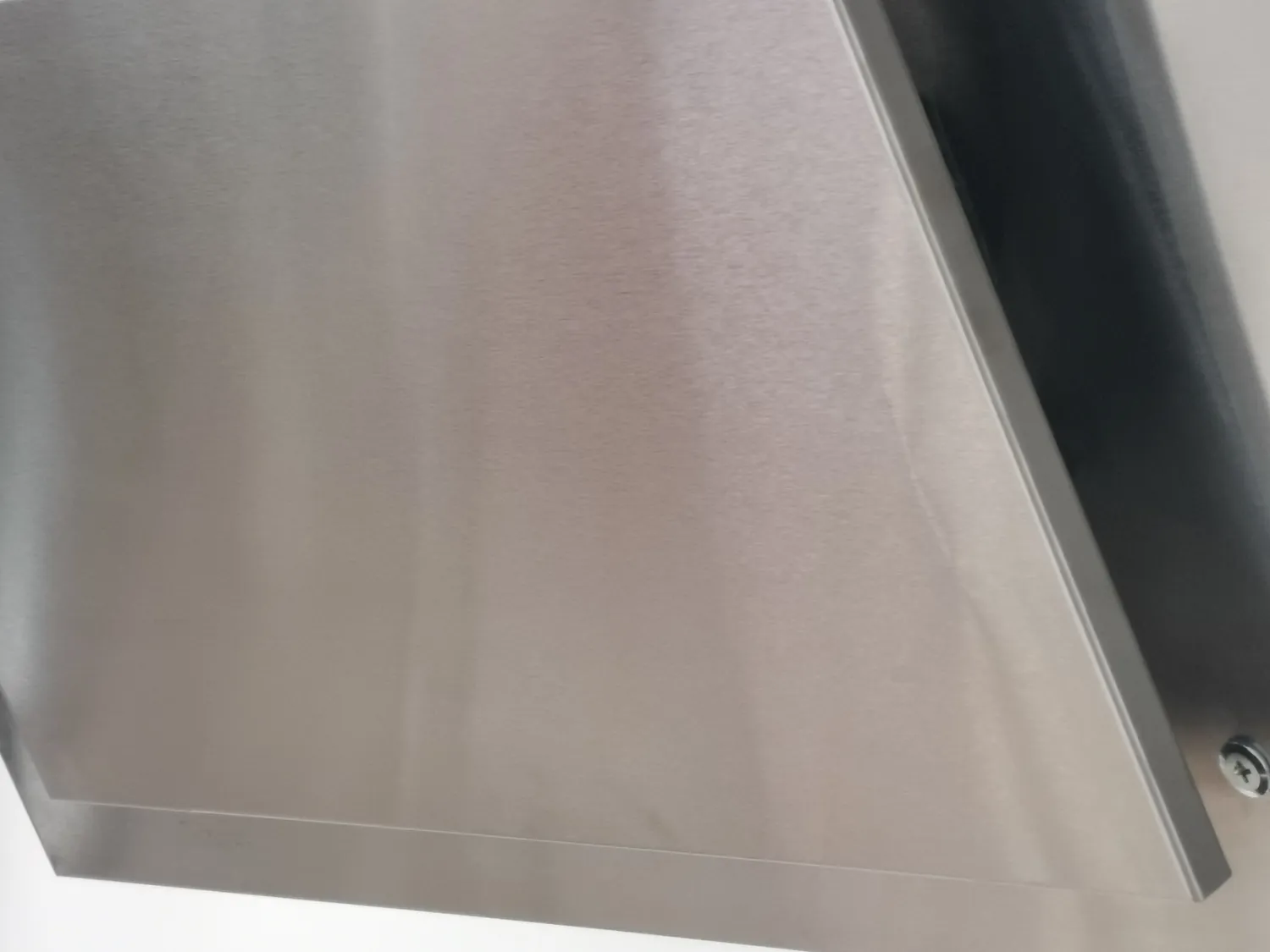 Klarstein hotte inclinée 90 cm noire 292 m³/h tactile
