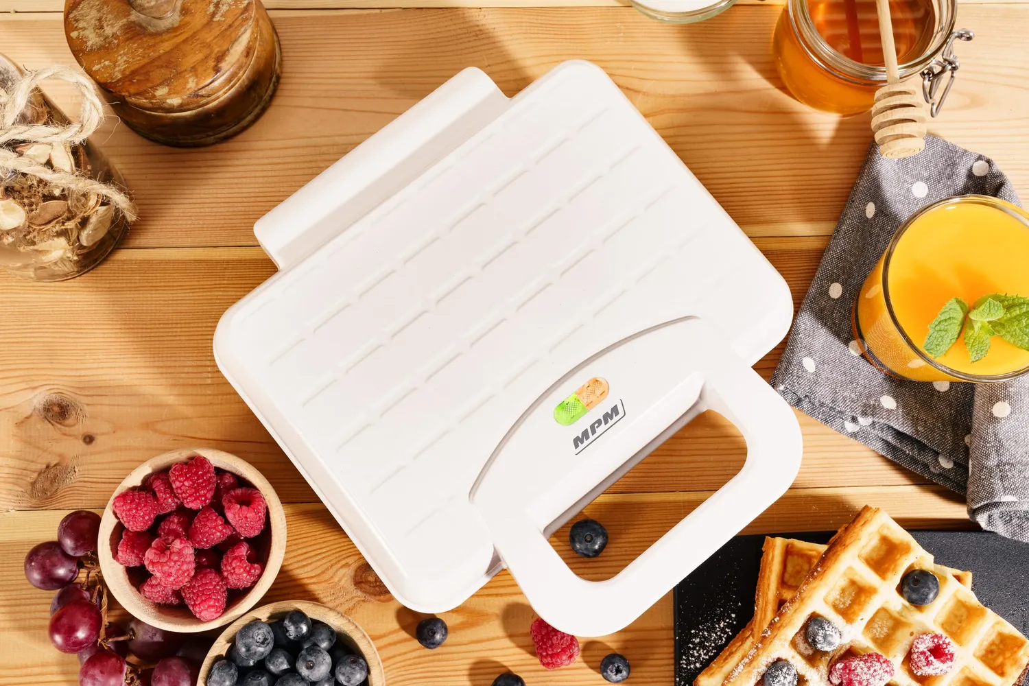 MPM MGO-25 gaufrier 2 gaufres belges 1000W blanc