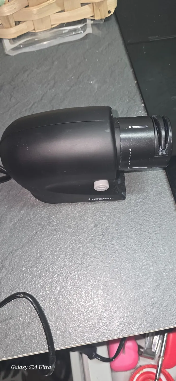 Beper P102ACP001 affûteur électrique noir couteaux et ciseaux