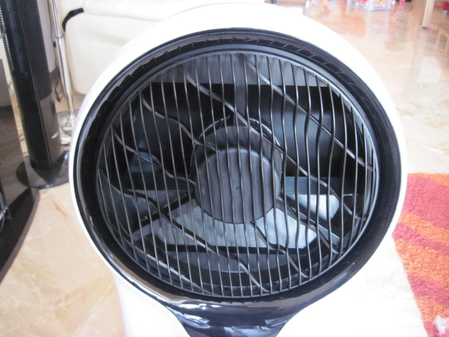 Klarstein Whirlwind rafraîchisseur d'air crème 5,5 L