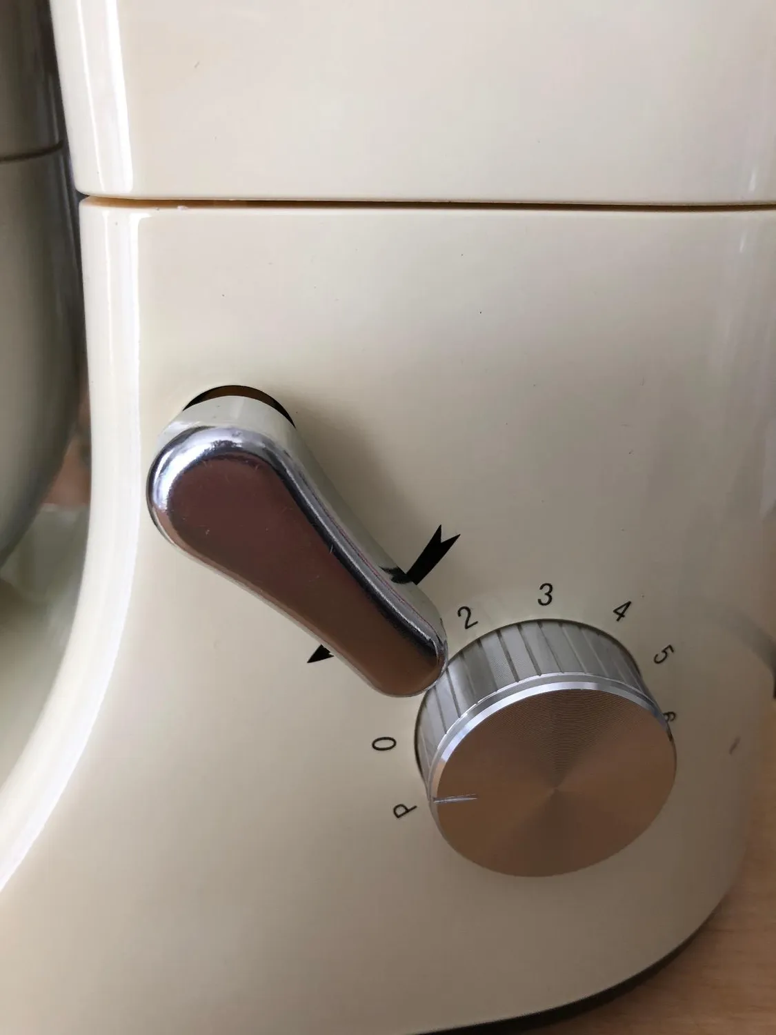 Klarstein Bella Elegance robot pâtissier 5L blanc crème