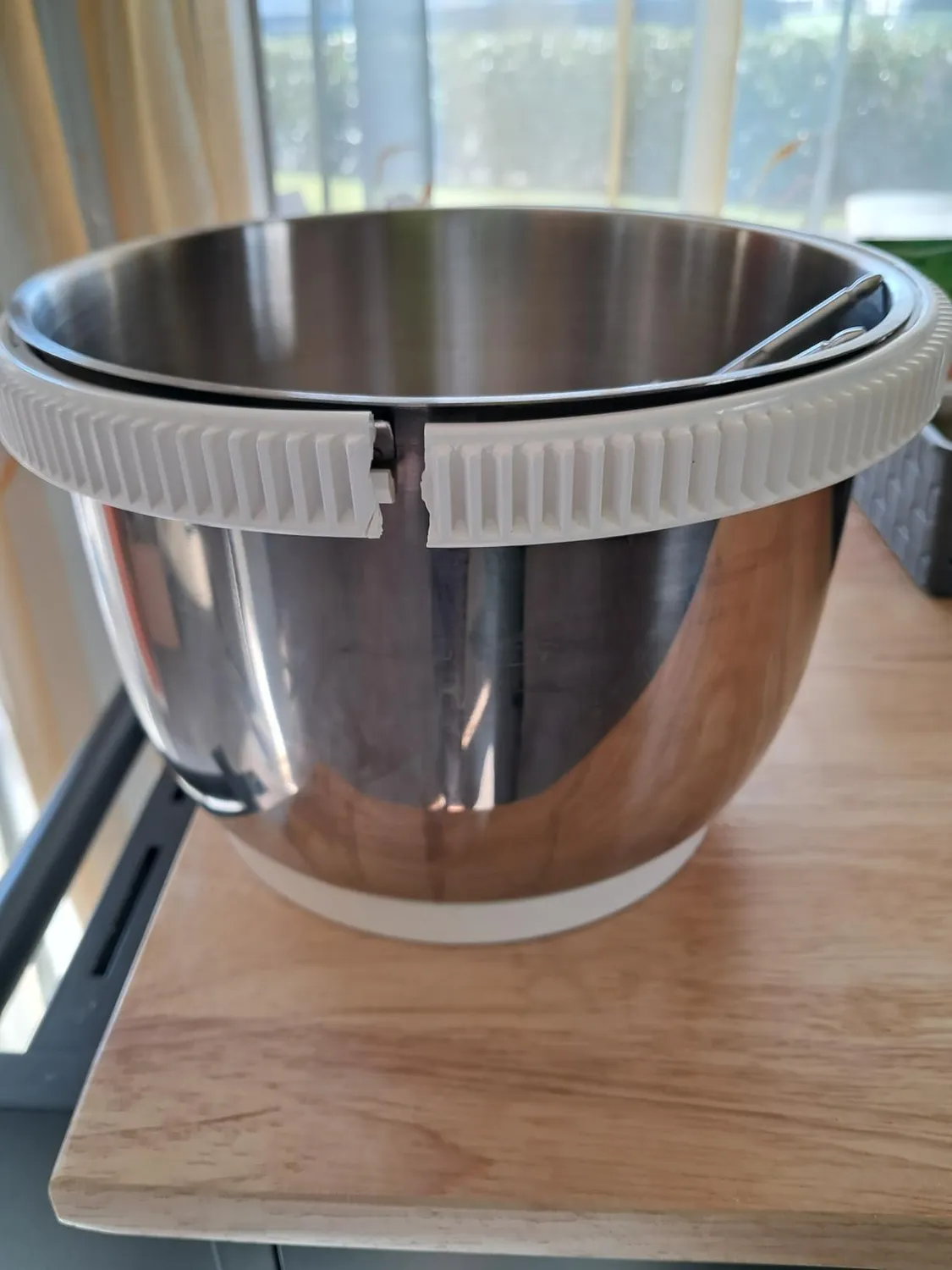 MPM MMR-21Z batteur pâtissier 3,5 L blanc 400 W