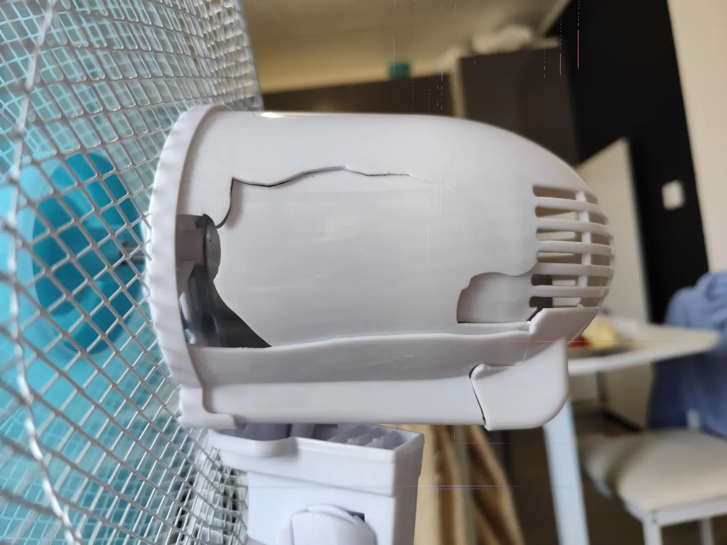 Beper P206VEN133 ventilateur sur pied 40 cm télécommande