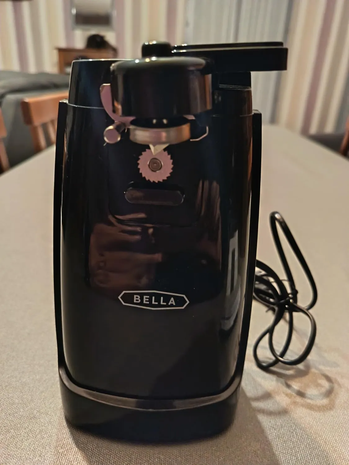 Bella ouvre-boîte électrique noir automatique