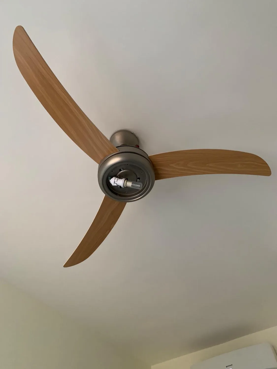 Klarstein El Paso ventilateur de plafond blanc 132 cm avec luminaire