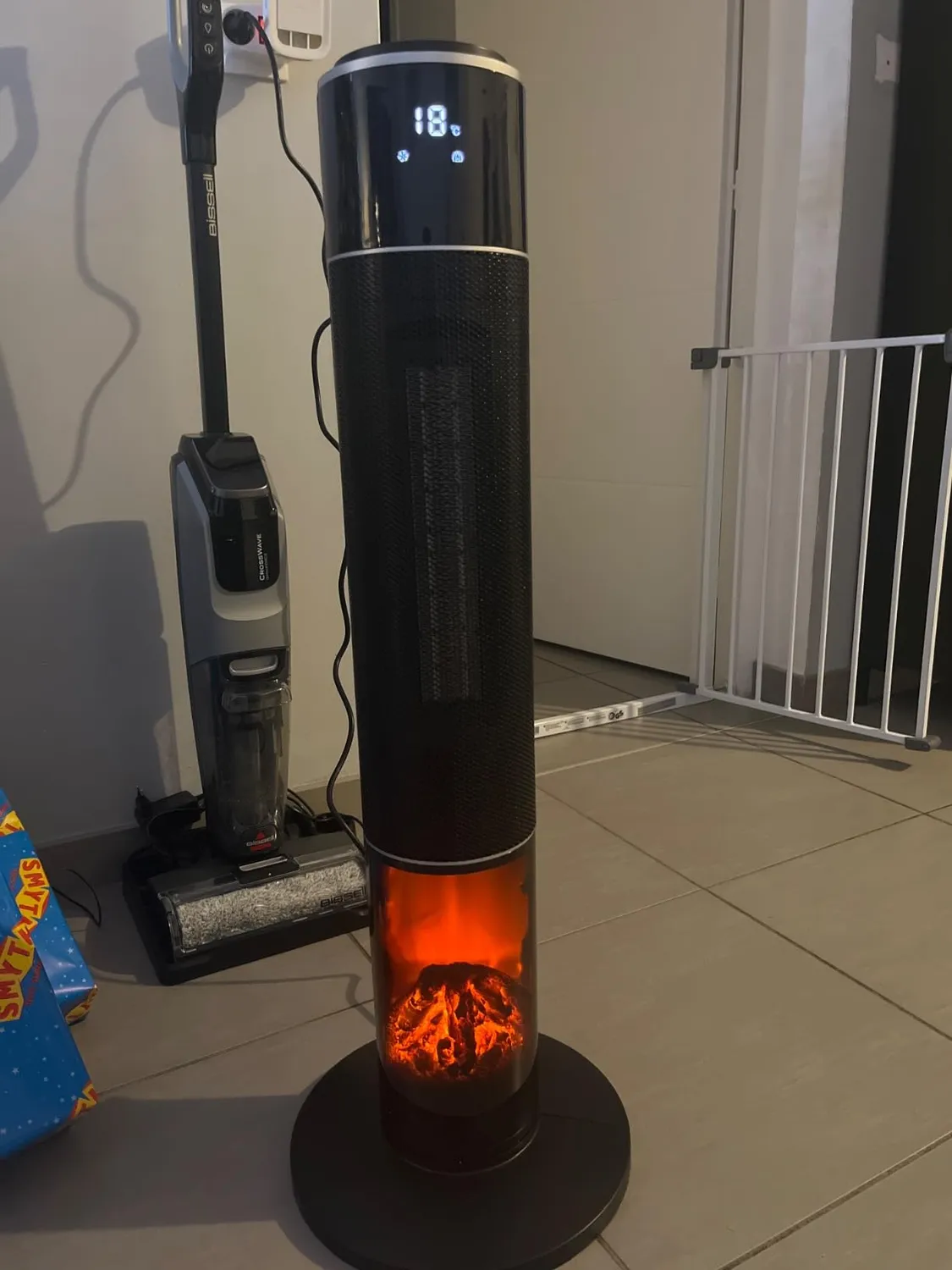 Beper P203TER001 chauffage céramique noir effet flamme oscillant
