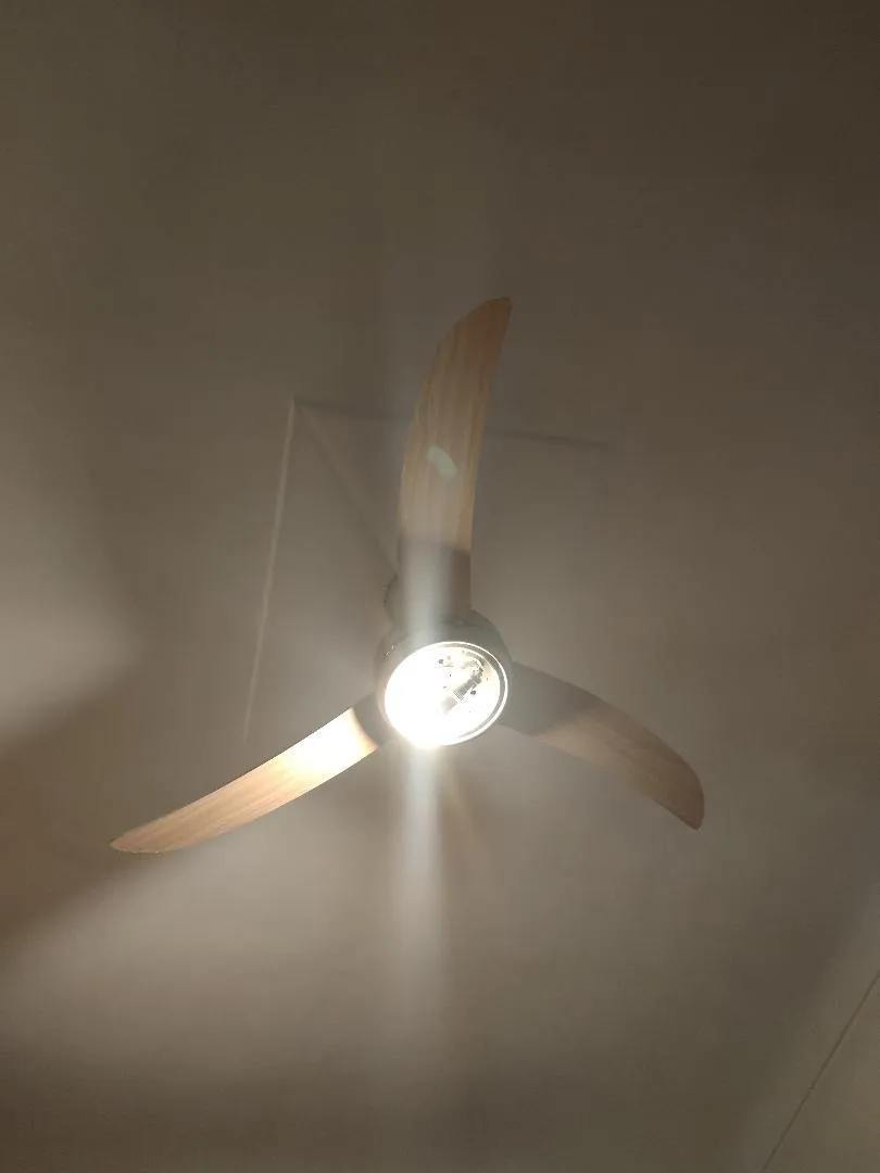 Klarstein El Paso ventilateur de plafond blanc 132 cm avec luminaire