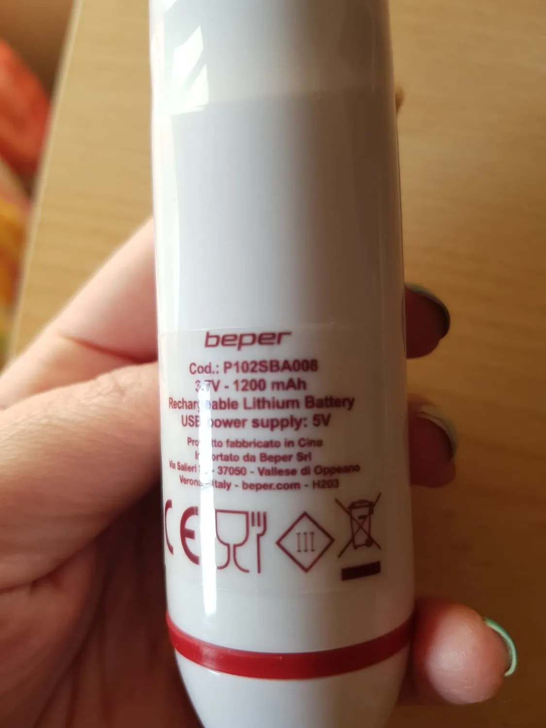 Beper P102SBA008 mousseur à lait électrique USB 3 vitesses