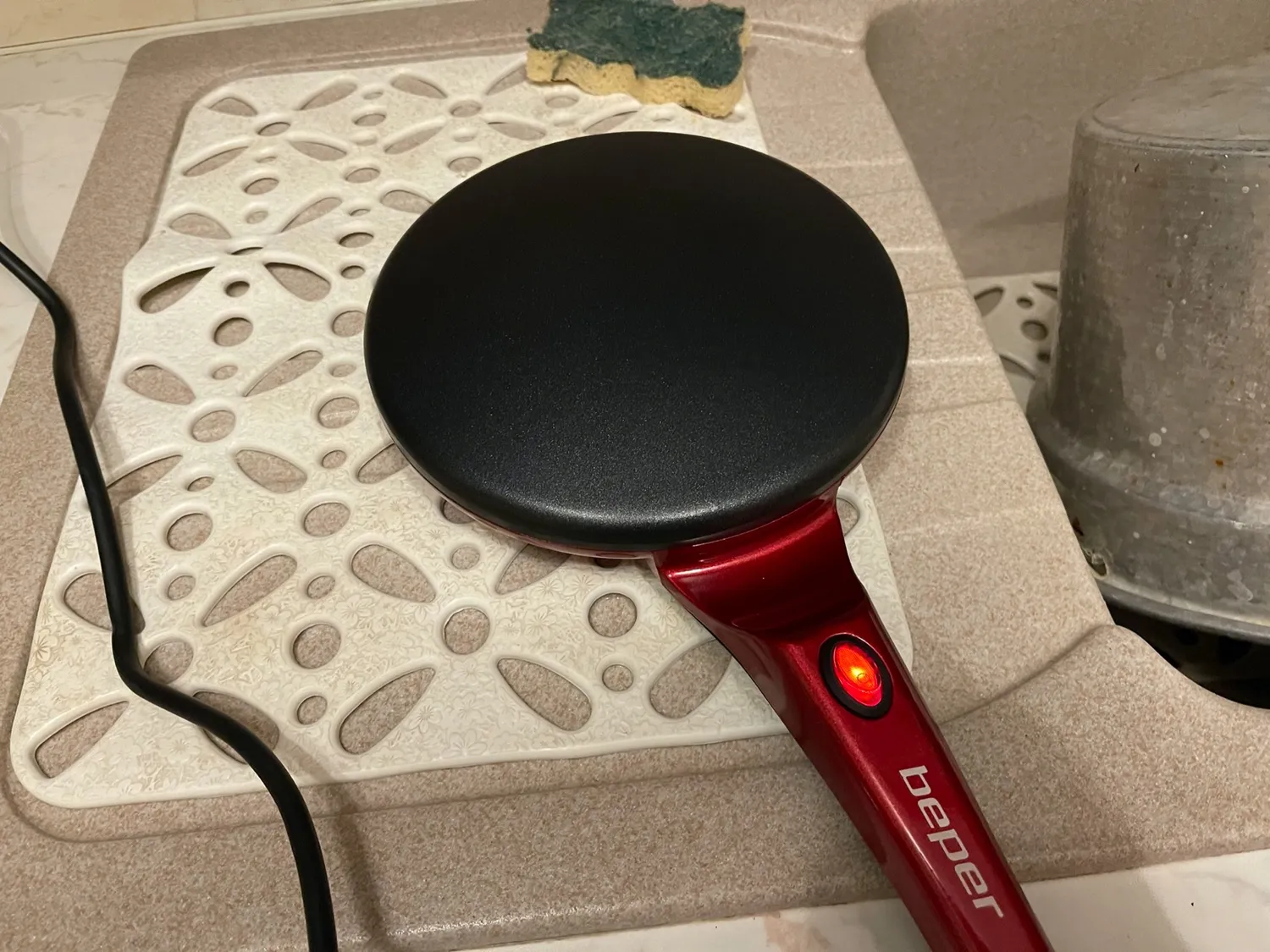 Beper BT.710Y crêpière électrique avec poignée 20 cm