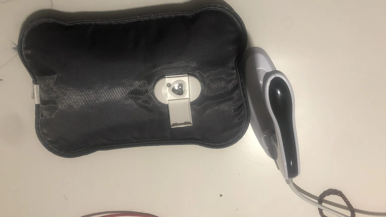 Beper P203TFO001 bouillotte électrique sans eau noire