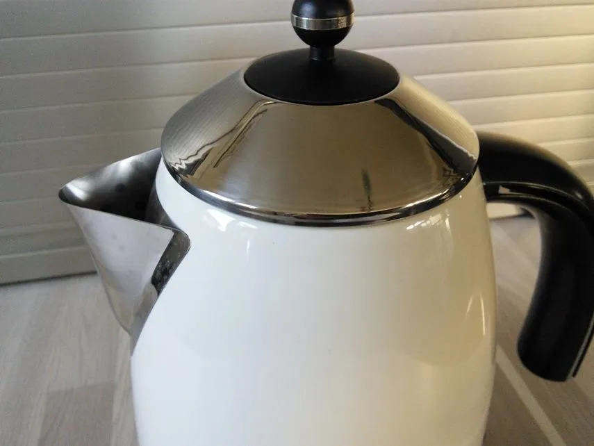 Klarstein Aquavita Chalet bouilloire blanche 1,7L 2200W